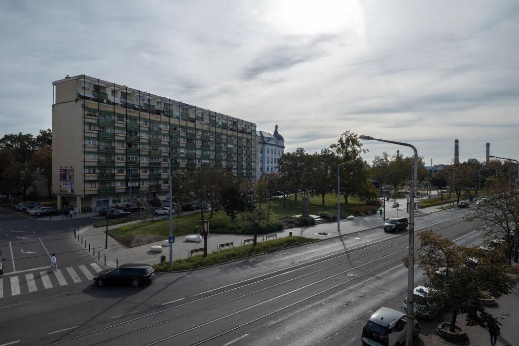 Petofi Family Apartman Debrecen Eksteriør bilde